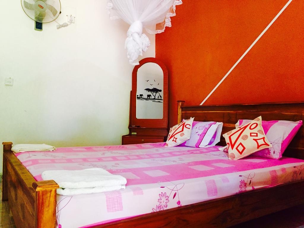 Sandra Guesthouse Dambulla Bagian luar foto