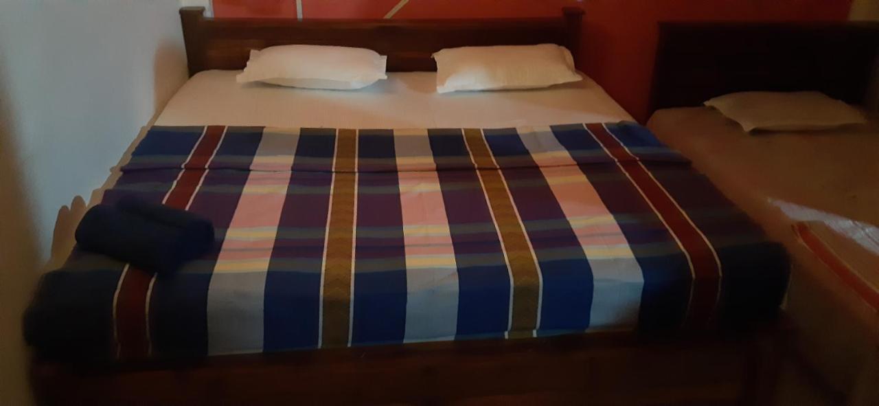 Sandra Guesthouse Dambulla Bagian luar foto