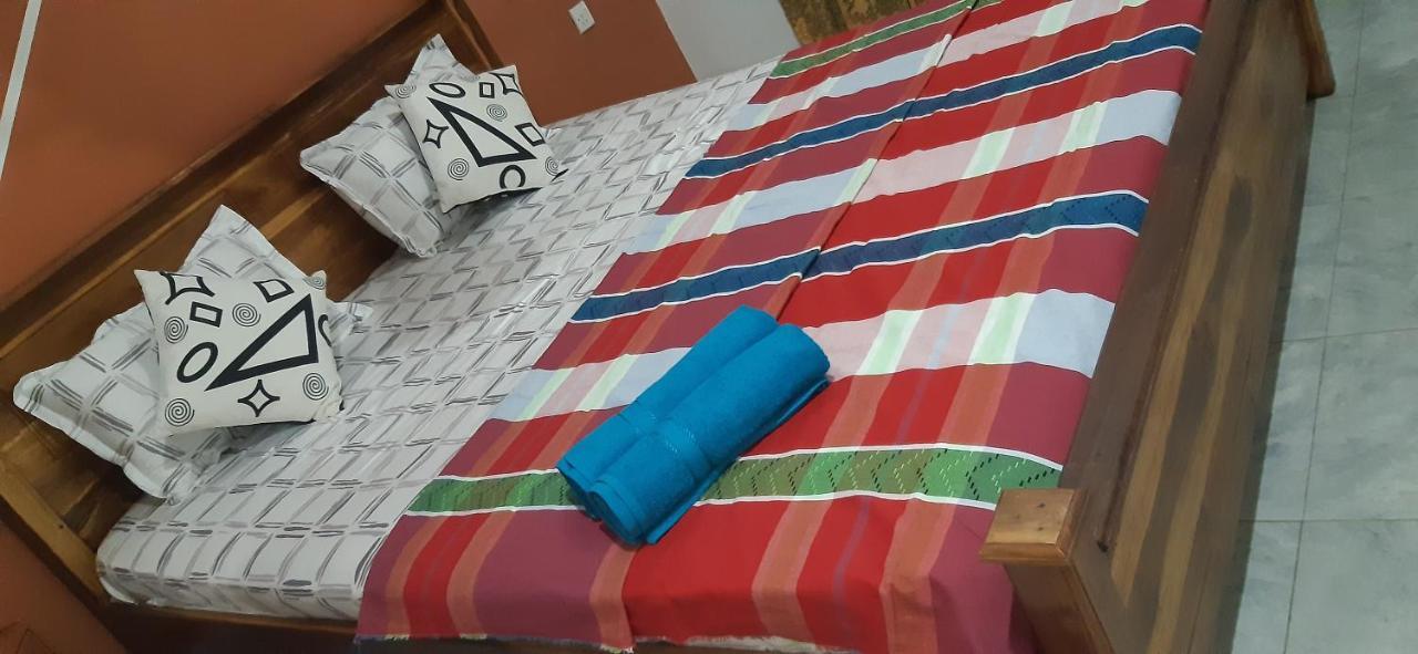Sandra Guesthouse Dambulla Bagian luar foto