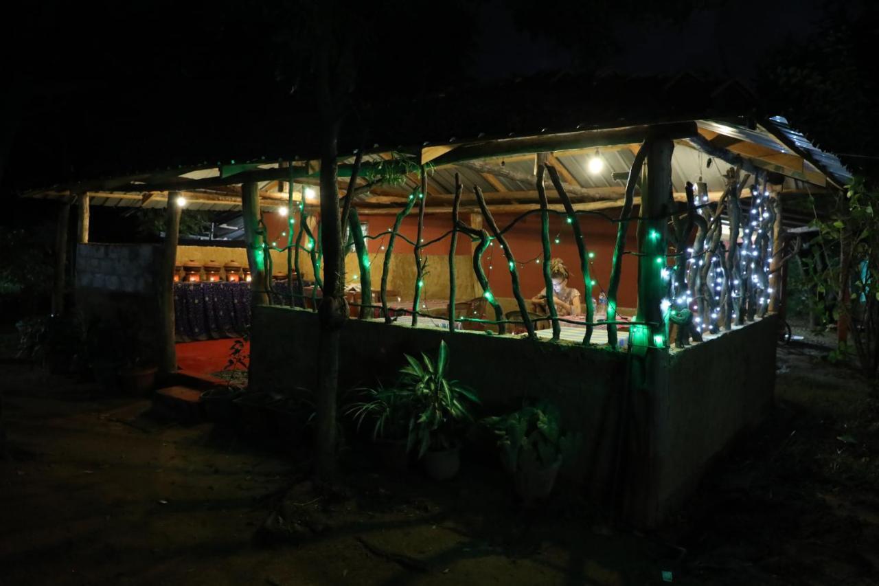Sandra Guesthouse Dambulla Bagian luar foto