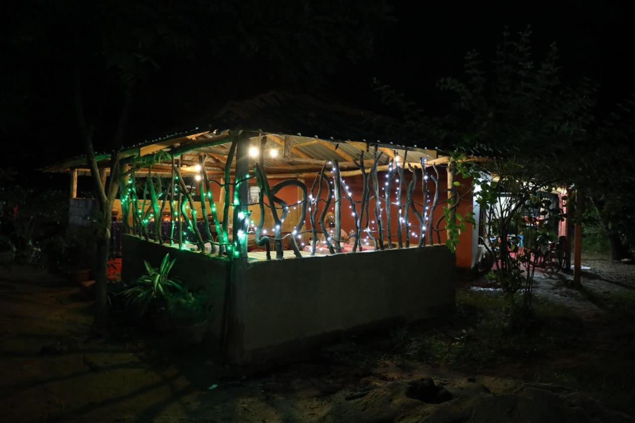 Sandra Guesthouse Dambulla Bagian luar foto